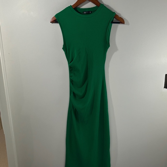 Zara Sleeveless Green Midi Dress Ribbed Fitted Size Small - Picture 4 of 8